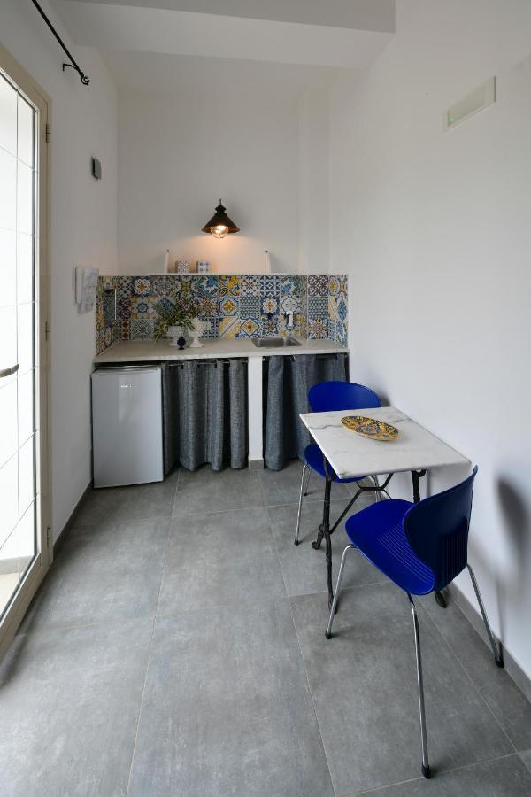 Inkantu B&B Terrasini Kültér fotó